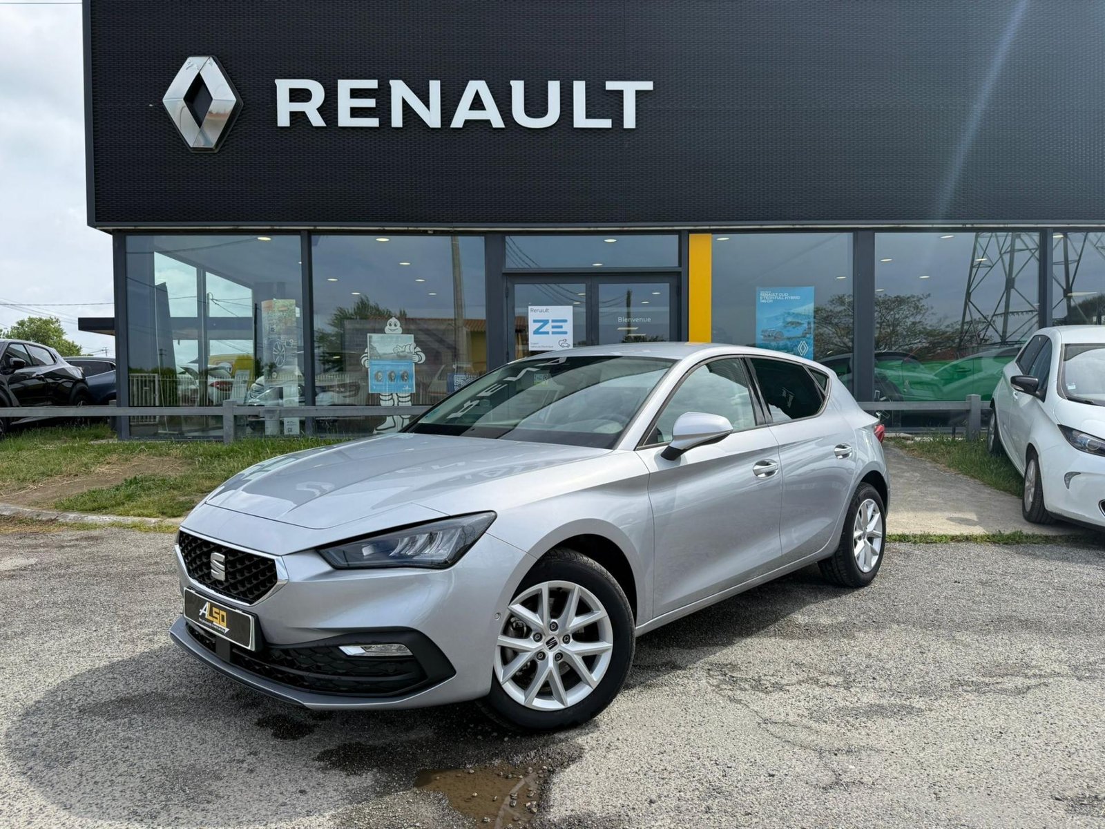 image 3125265 1 - Renault Portet