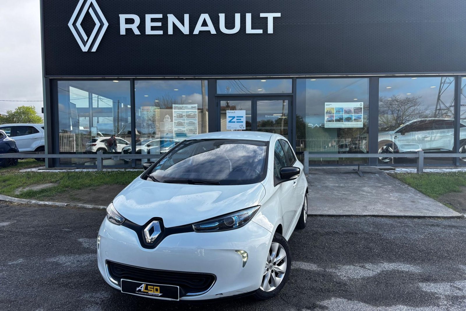 image 3434729 8 image 3434729 8 - Renault Portet